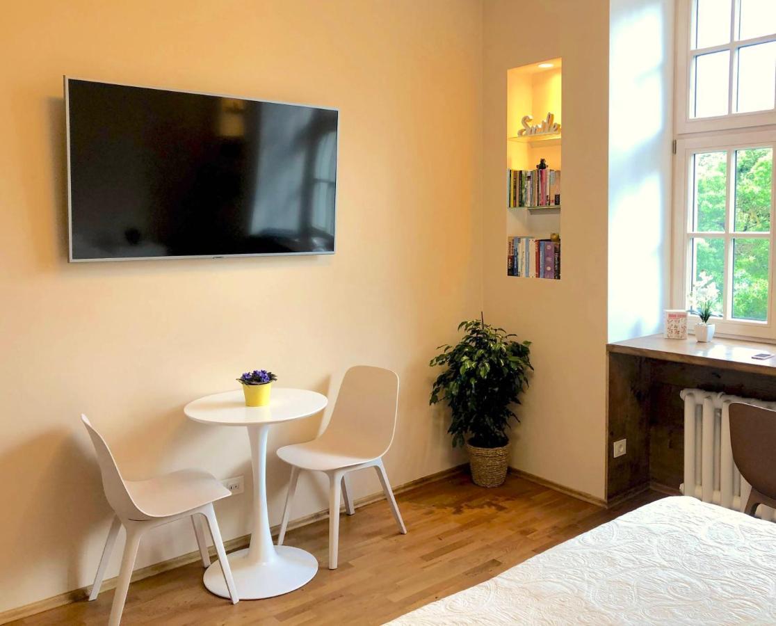 Centrally Located Apartment Overlooking Vermanes Park รีกา ภายนอก รูปภาพ